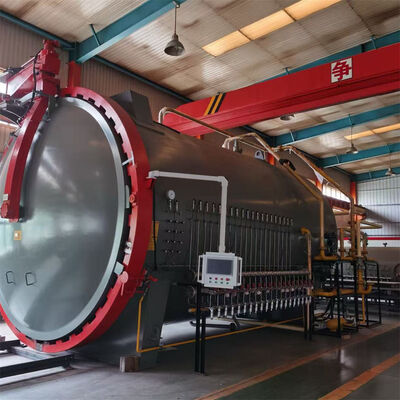 Autoclave Horisontal CE Disetujui untuk Barang Olahraga Bahan Membentuk Pemanasan Cepat Konsumsi Energi Rendah Industri